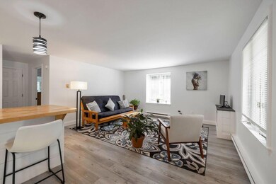 8 High Bluff Dr unit 4, Kennebunk, ME 04043 - photo 3