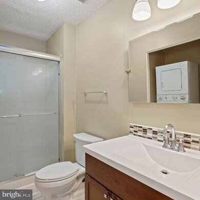 8 Russell Ave unit 202, Gaithersburg, MD 20877 - photo 6