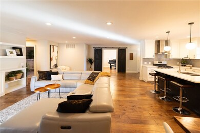 605 NW J St, Bentonville, AR 72712 - photo 4