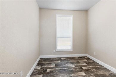 08-Bedroom