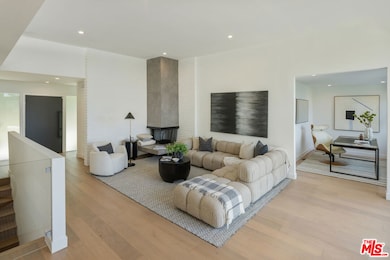 3564 Multiview Dr, Los Angeles, CA 90068 - photo 7