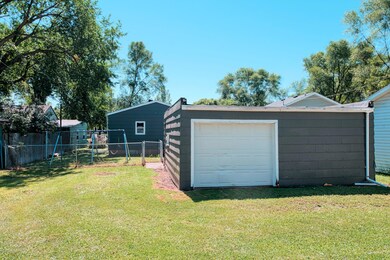 1720 8th Ave N_22