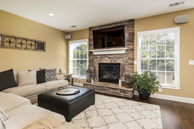 2032 Creekside Manor Ln, Knoxville, TN 37932 - photo 6