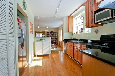 6336 N Rockwell St unit 3, Chicago, IL 60659 - photo 5