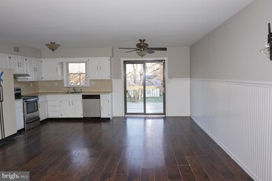 1317 Chalet Dr, Wilmington, DE 19808 - photo 4