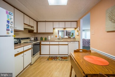 1808 Steamboat Station unit AMBOAT, Southampton, PA 18966 - photo 7