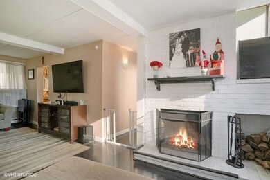 55 Evelyn St, North Dartmouth, MA 02747 - photo 4