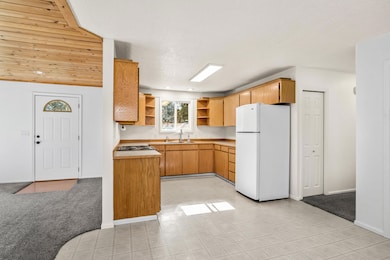 642 NE Franklin Ave, Bend, OR 97701 - photo 6