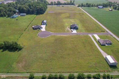 10308 Shamrock Ct, Seymour, IN 47274 - photo 4