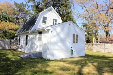 56 Martin St, Buzzards Bay, MA 02532 - photo 3