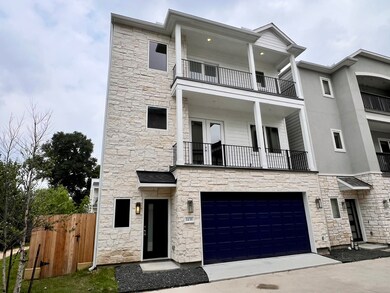 1438 W 34th 1 2 St, Houston, TX 77018 - photo 4