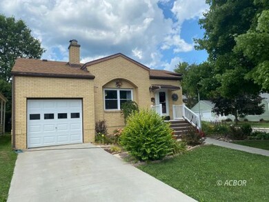 Garage & front of house