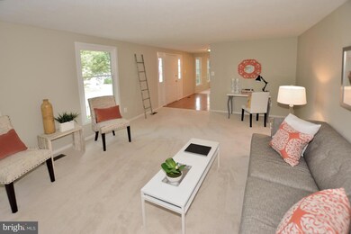 15431 Beachview Dr, Dumfries, VA 22025 - photo 5