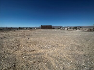 View of local wilderness featuring a mountain view