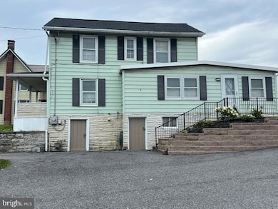 341 W Baltimore St, Greencastle, PA 17225 - photo 5