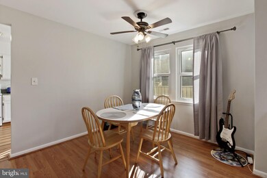 1 Appledowre Ct, Germantown, MD 20876 - photo 5