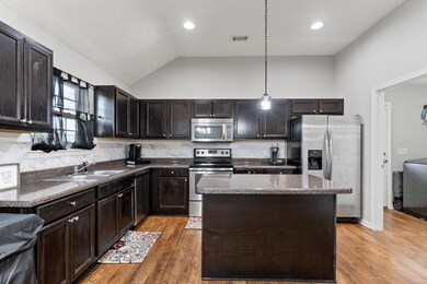 1805 Cotton Blossom Way, Prattville, AL 36067 - photo 5