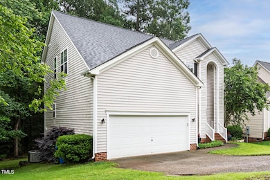 5629 Yates Garden Ln-3