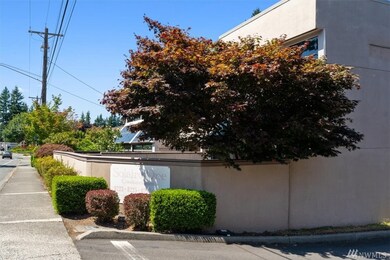 8225 212th St SW unit 302, Edmonds, WA 98026 - photo 5
