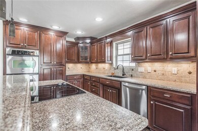 6828 N Comanche Ave, Warr Acres, OK 73132 - photo 6