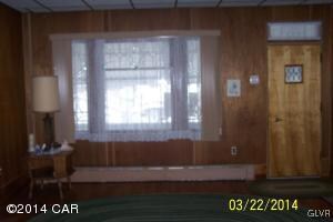 226 W Abbott St, Lansford, PA 18232 - photo 2
