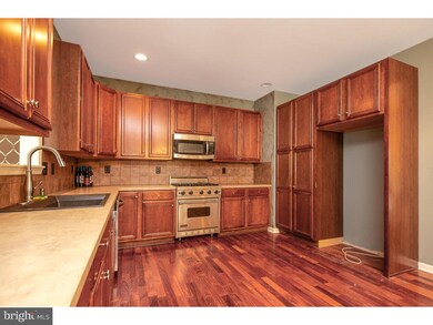 910 Denston Rd, West Deptford, NJ 08086 - photo 5