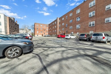 9 Alton Ct unit 4, Brookline, MA 02446 - photo 5