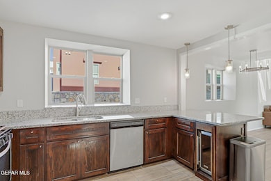 4008 Camelot Heights Dr unit C, El Paso, TX 79912 - photo 7