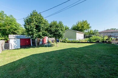 13 N Pioneer Rd, Waukegan, IL 60085 - photo 5