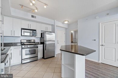 Clarendon 1021 unit 641, Arlington, VA 22201 - photo 5
