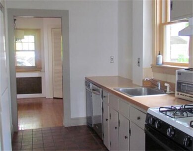 19 Abbott St unit 19, Wellesley, MA 02482 - photo 7