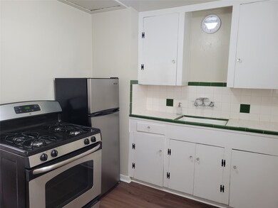 1319 Beverly St unit 1/2, Houston, TX 77008 - photo 4