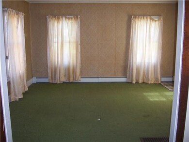 Exterior Front Living room