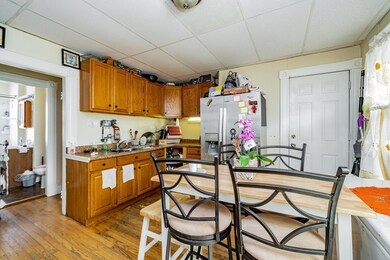 13 Cass St, Springfield, MA 01104 - photo 7