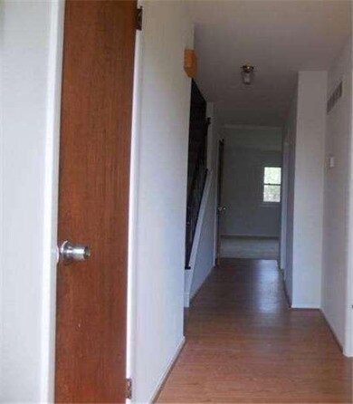 247 Bishop Dr, Aston, PA 19014 - photo 5