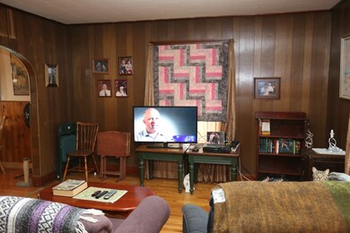 28 Oxford Ave, Dudley, MA 01571 - photo 5