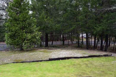 516 Pyle Dr, Grants Pass, OR 97527 - photo 4