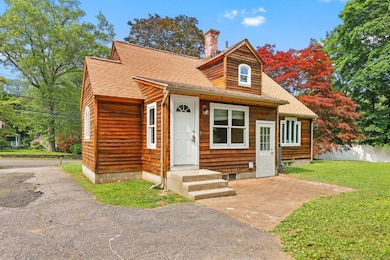 2851 Old Town Rd, Bridgeport, CT 06606 - photo 4