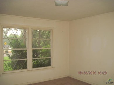 1905 S Wiley Ave, Tyler, TX 75701 - photo 5