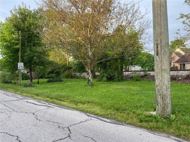 934 Johnson Ave, Franklin, IN 46131 - photo 2