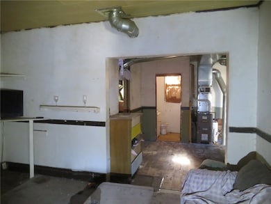 136 Chess St, Monongahela, PA 15063 - photo 4