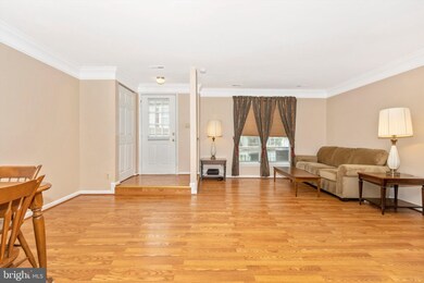 20154 Locustdale Dr, Germantown, MD 20876 - photo 7