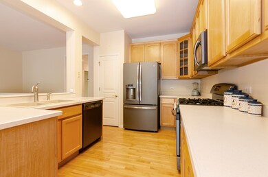 4201 Whitehall Ln, Algonquin, IL 60102 - photo 3