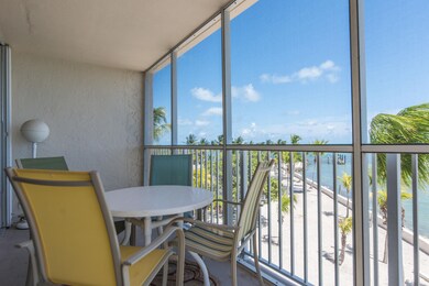 010-BonefishTowersw-CocoPlum-FL-full