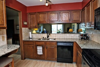 2021 Ter van Dr NE unit 101, Grand Rapids, MI 49505 - photo 6