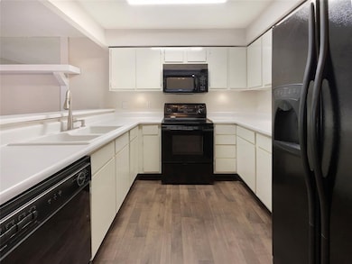 6823 Greenway Chase St unit 6823, Houston, TX 77072 - photo 6