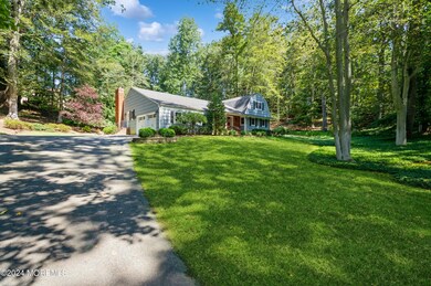 5 Silverbeech Ct, Holmdel, NJ 07733 - photo 2