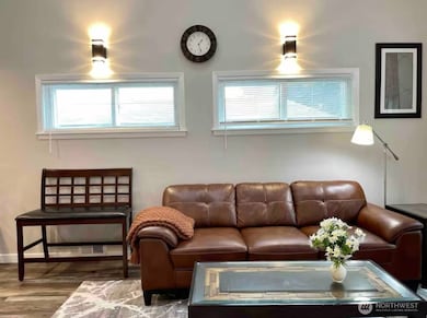 9240 39th Ave S, Seattle, WA 98118 - photo 5