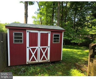 207 Hutton St, Gaithersburg, MD 20877 - photo 3