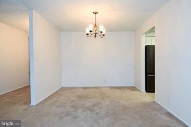 7721 Tremayne Place unit 313, McLean, VA 22102 - photo 2